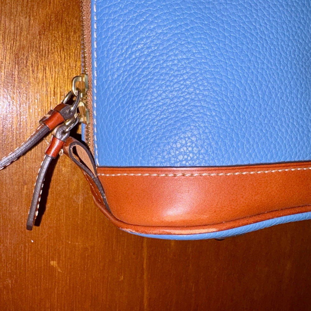Dooney & Bourke Purse - Picture 5 of 13